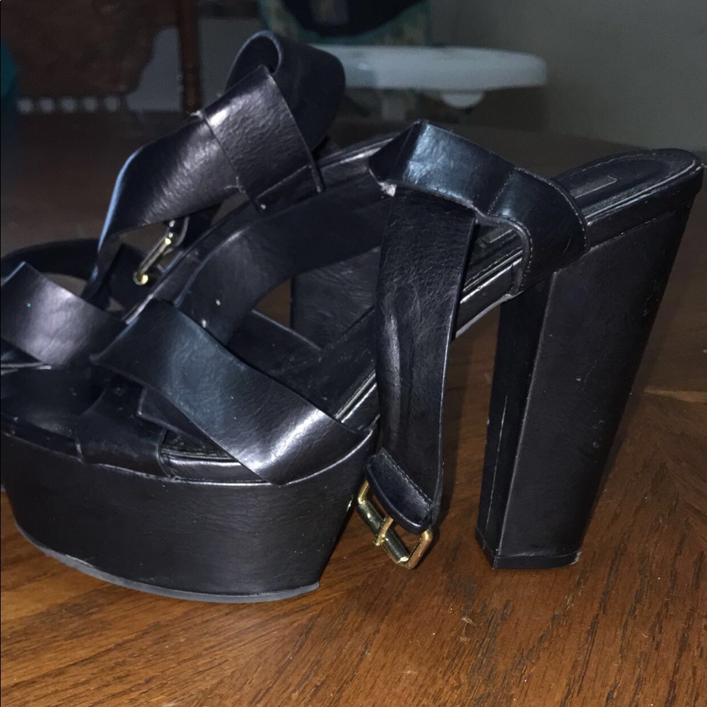 Heels - Picture 2 of 2